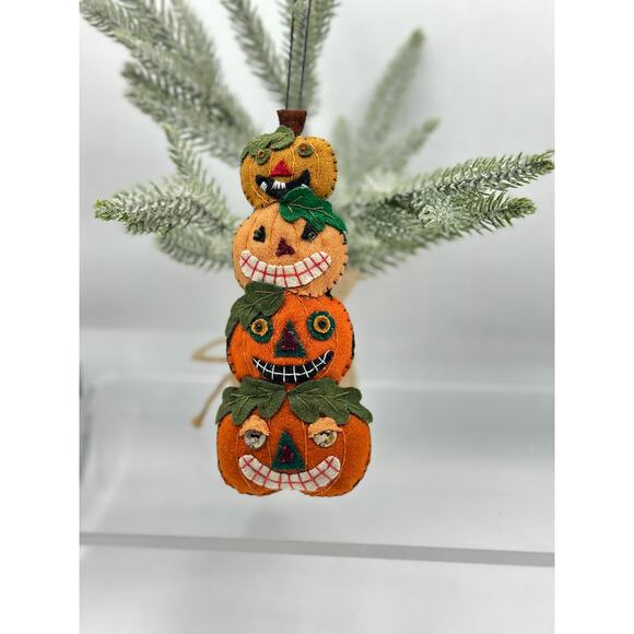 Handmade Felt Stacked Pumpkin Halloween Ornament Primitive Decor - Picture 1 of 7